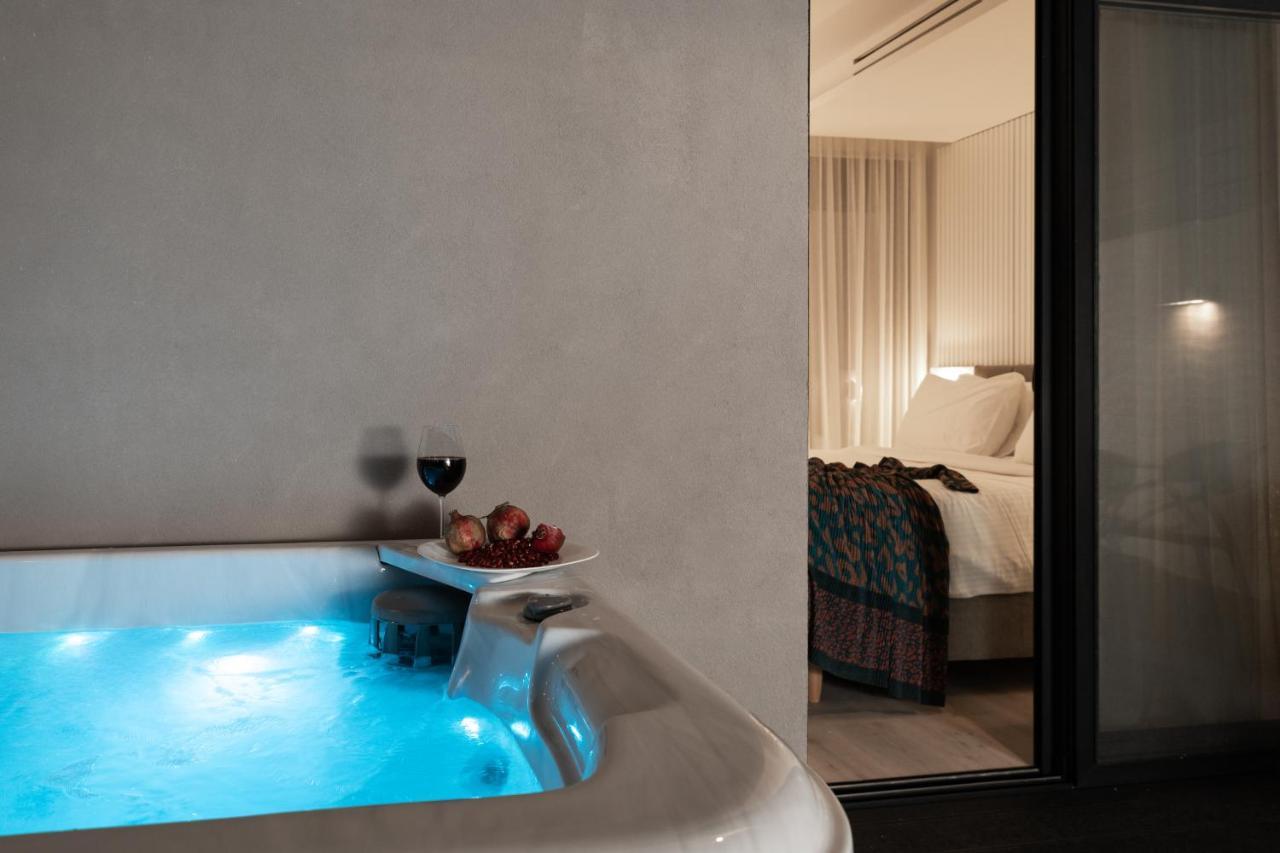 Superior Suite Private Garden Jacuzzi